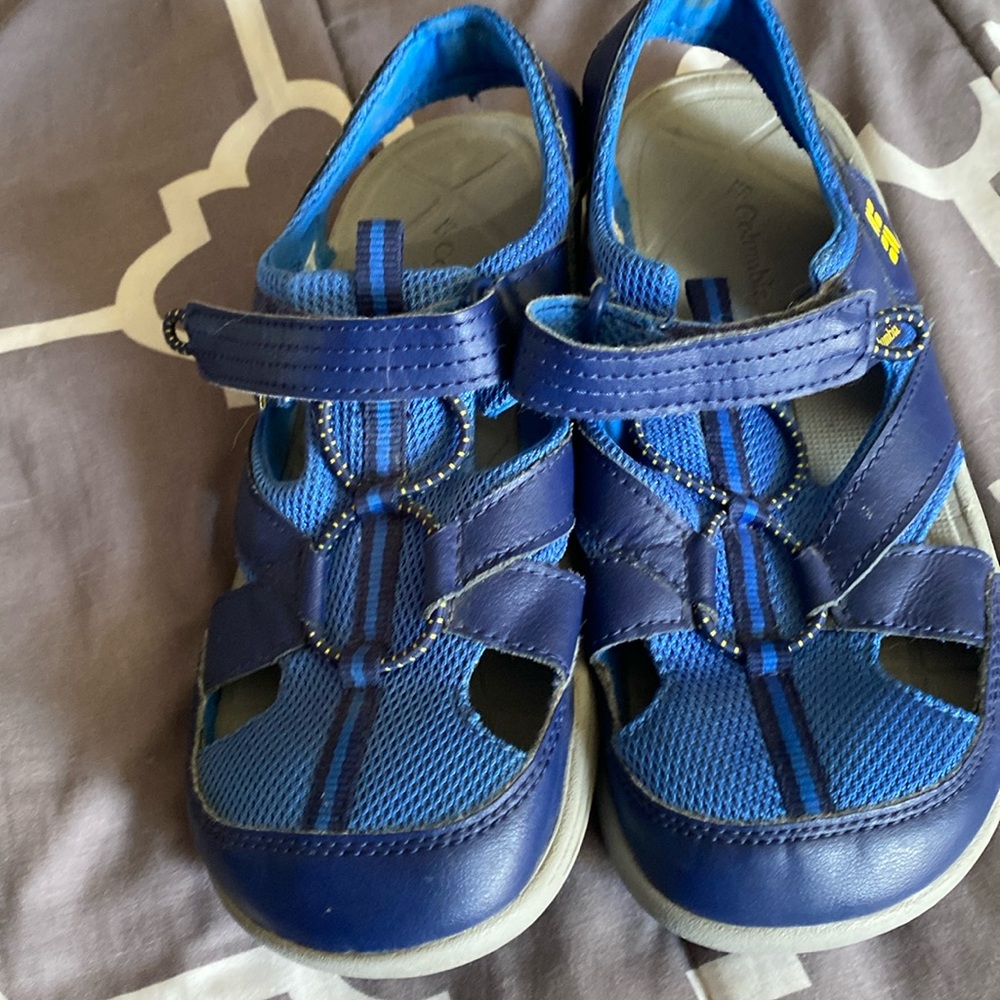Blue Columbia boys sandal